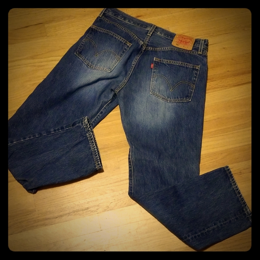 Women's Levi Jean's 501